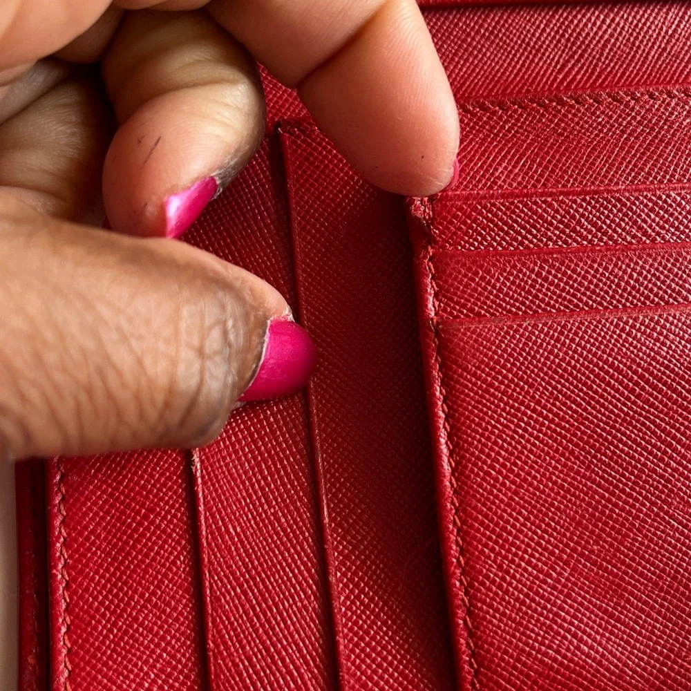 PRADA red Saffiano Leather Wallet. PRADA logo on flap. Preowned condition. - Picture 6 of 16